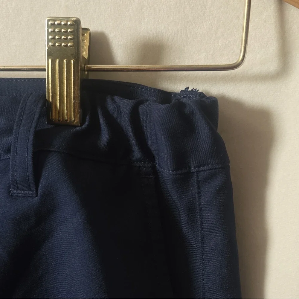 Puma youth boys navy performance shorts. Size large (13-14Y), made in Vietnam.